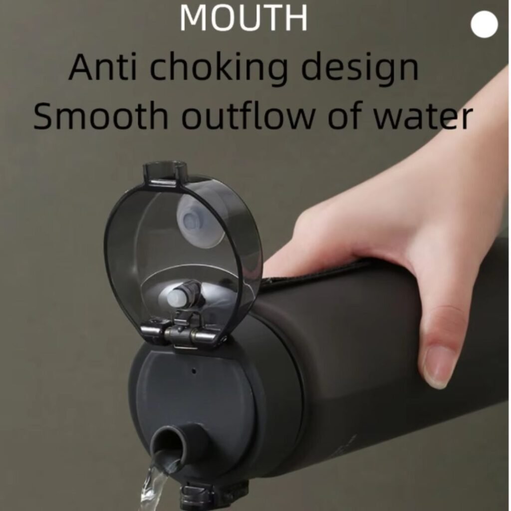 bpa-free-leak-proof-sports-water-bottle-outflow