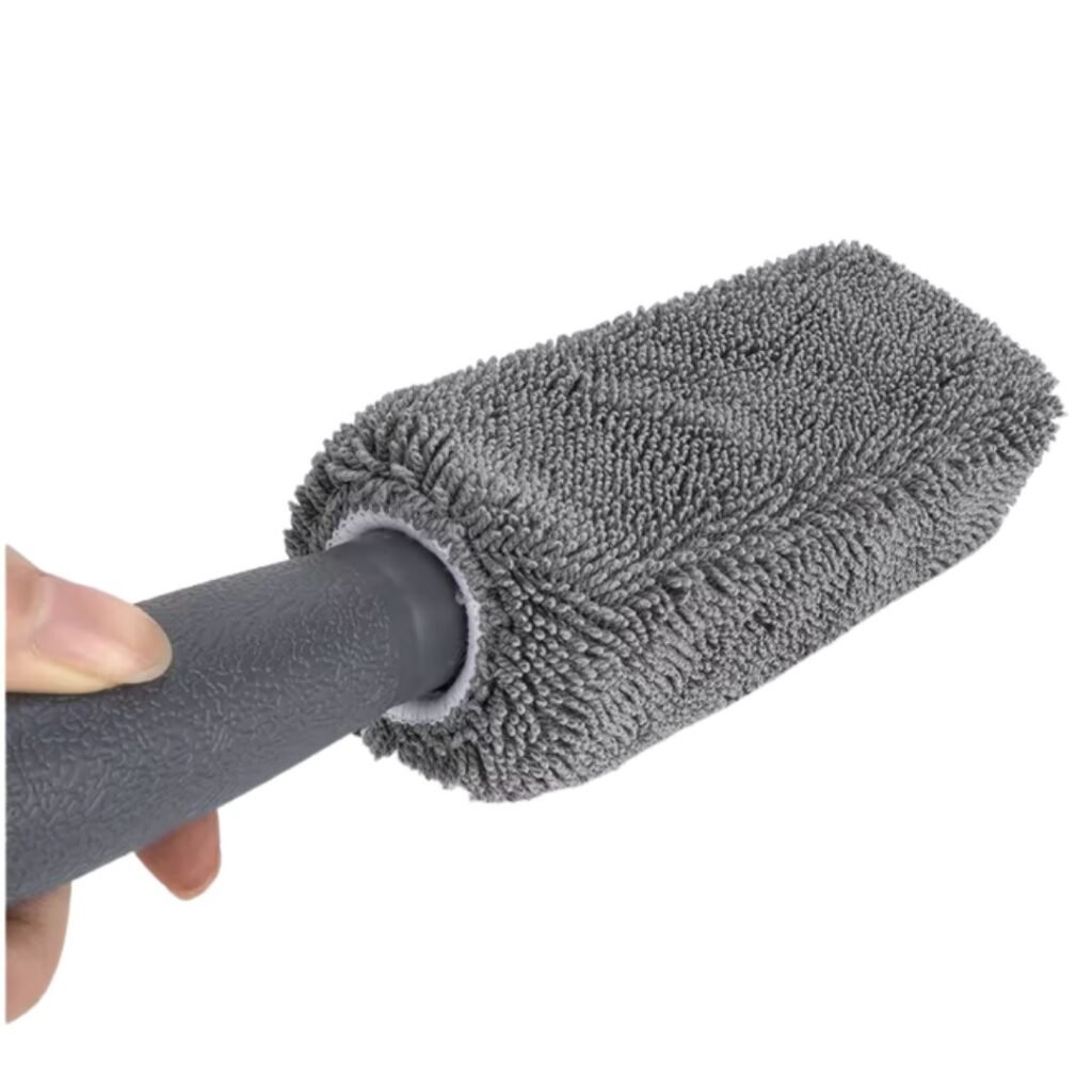 microfiber-car-tire-brush-view