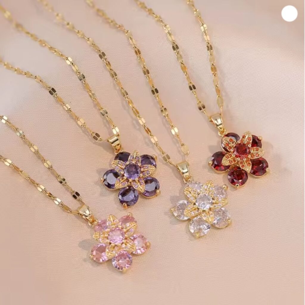 Shiny Zircon Romantic Flower Pendant Necklace